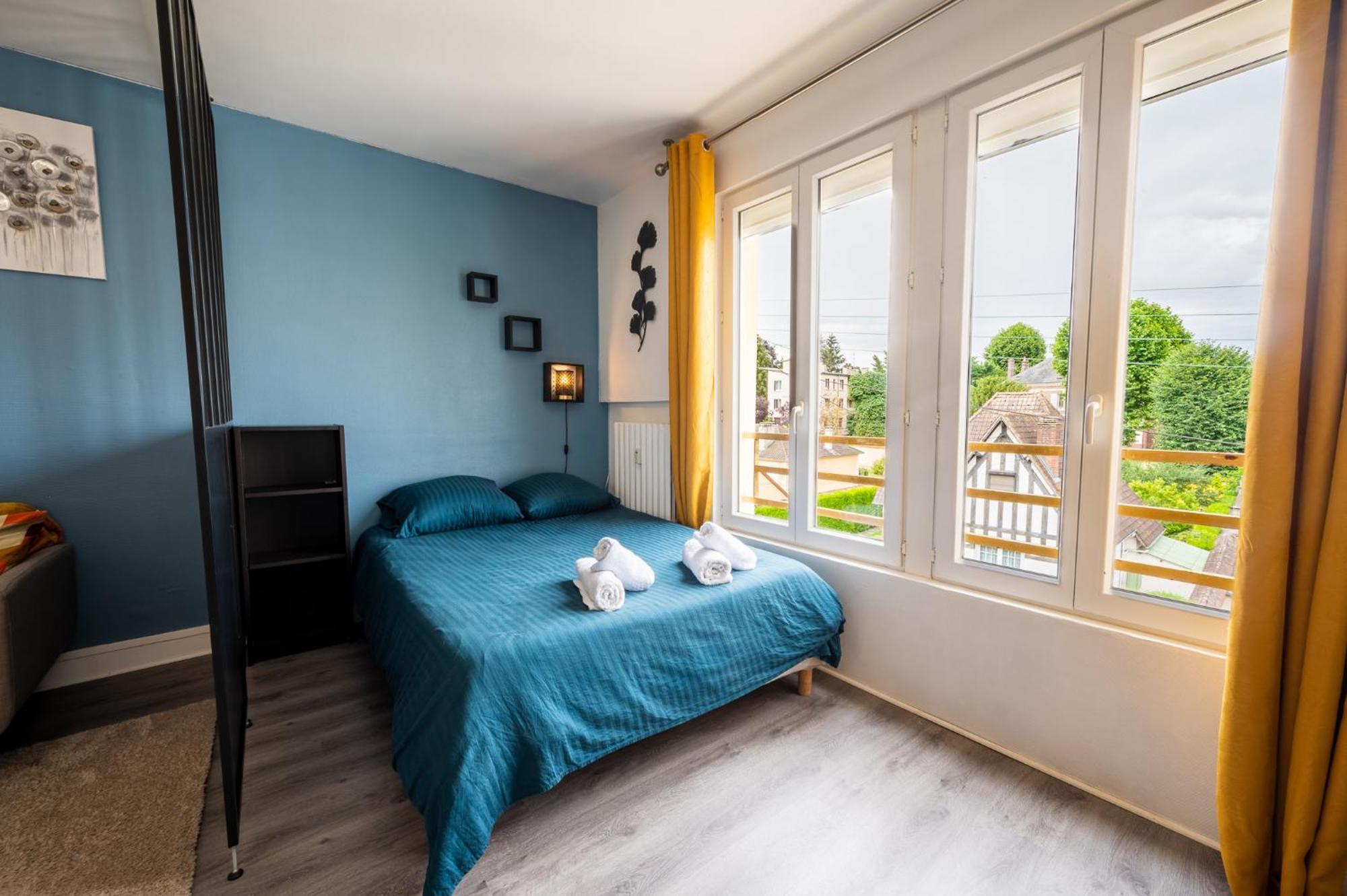 Le Du Commandant Apartment Evreux